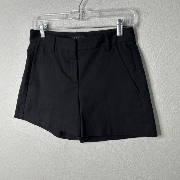 Theory Mini Shorts Women’s Size 2 Black Mid Rise Flat Front Pockets Cotton - Picture 2 of 6